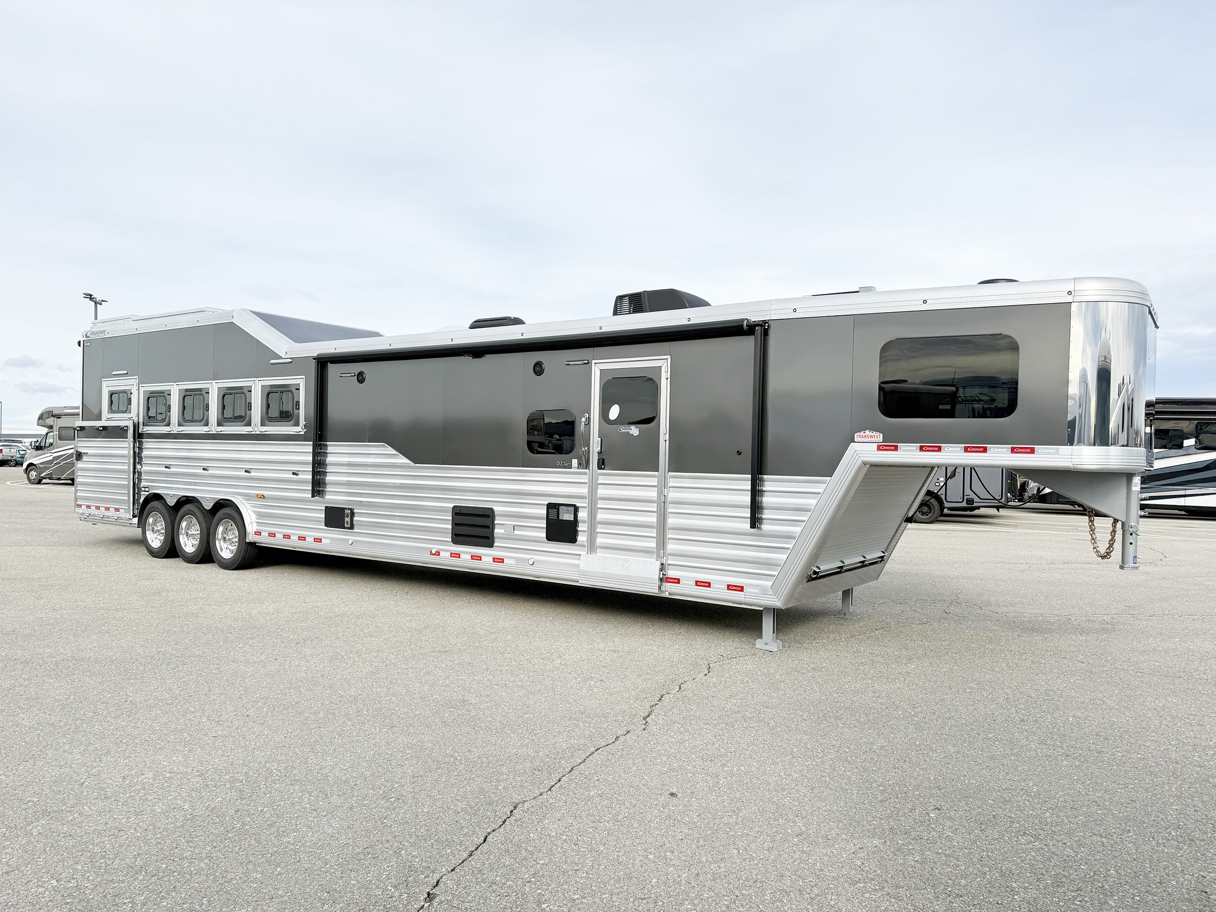 Trailer Photo 1