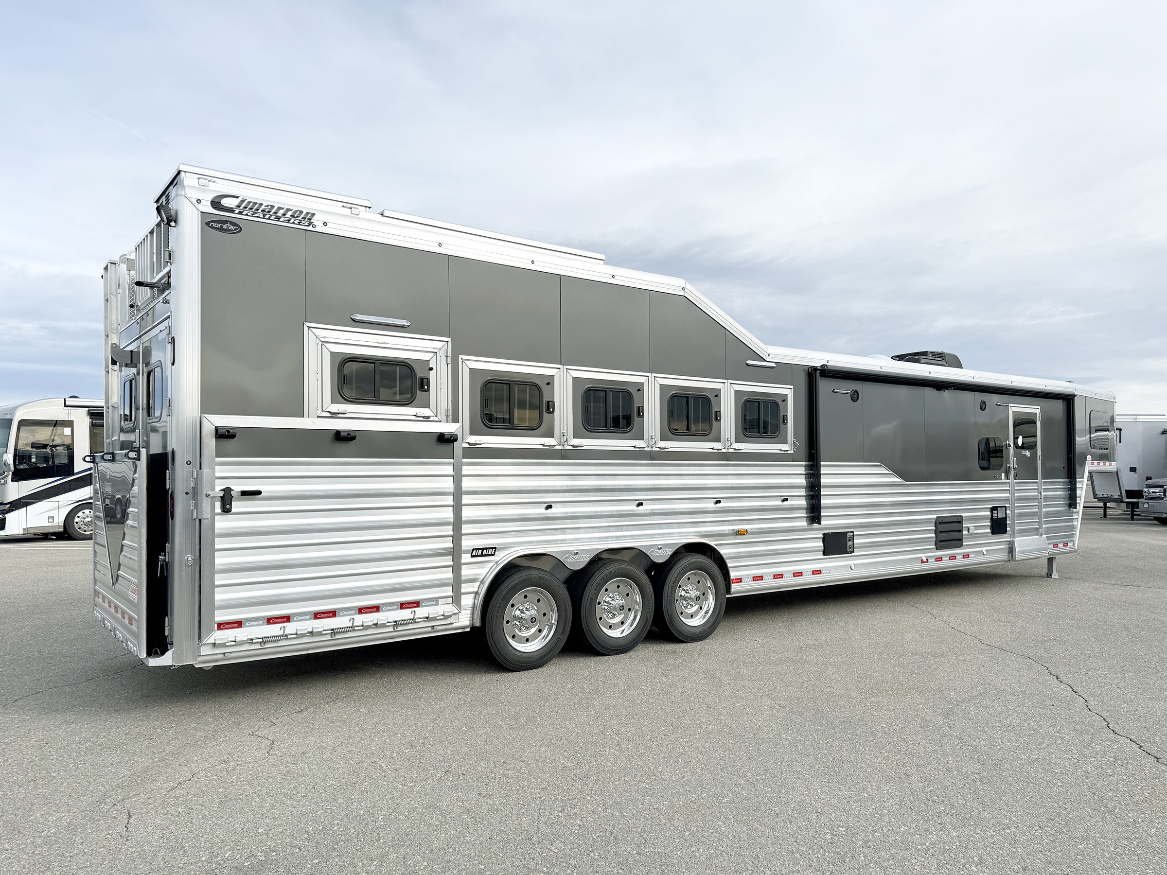 Trailer Photo 15