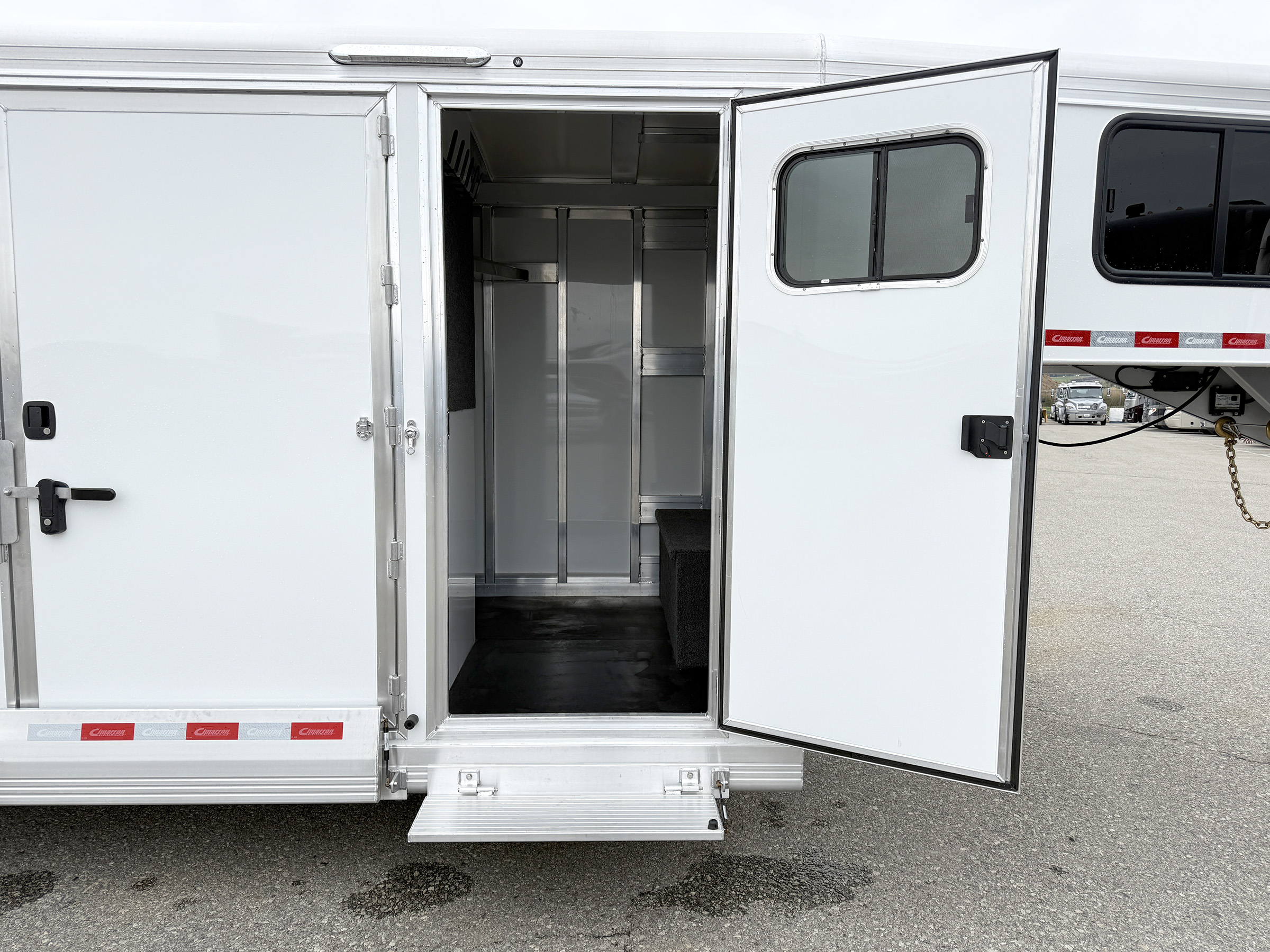 Trailer Photo 3