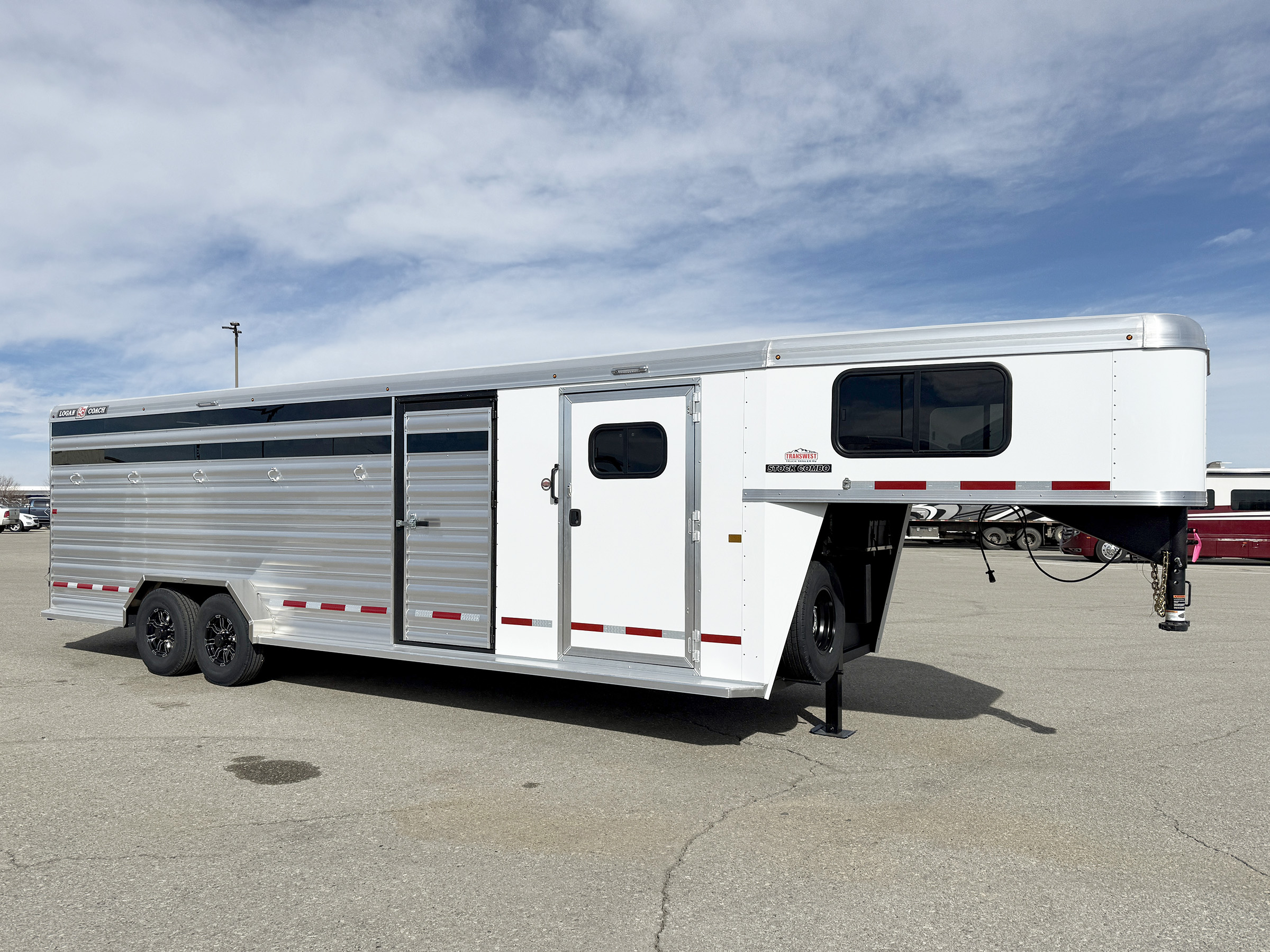Trailer Photo 1