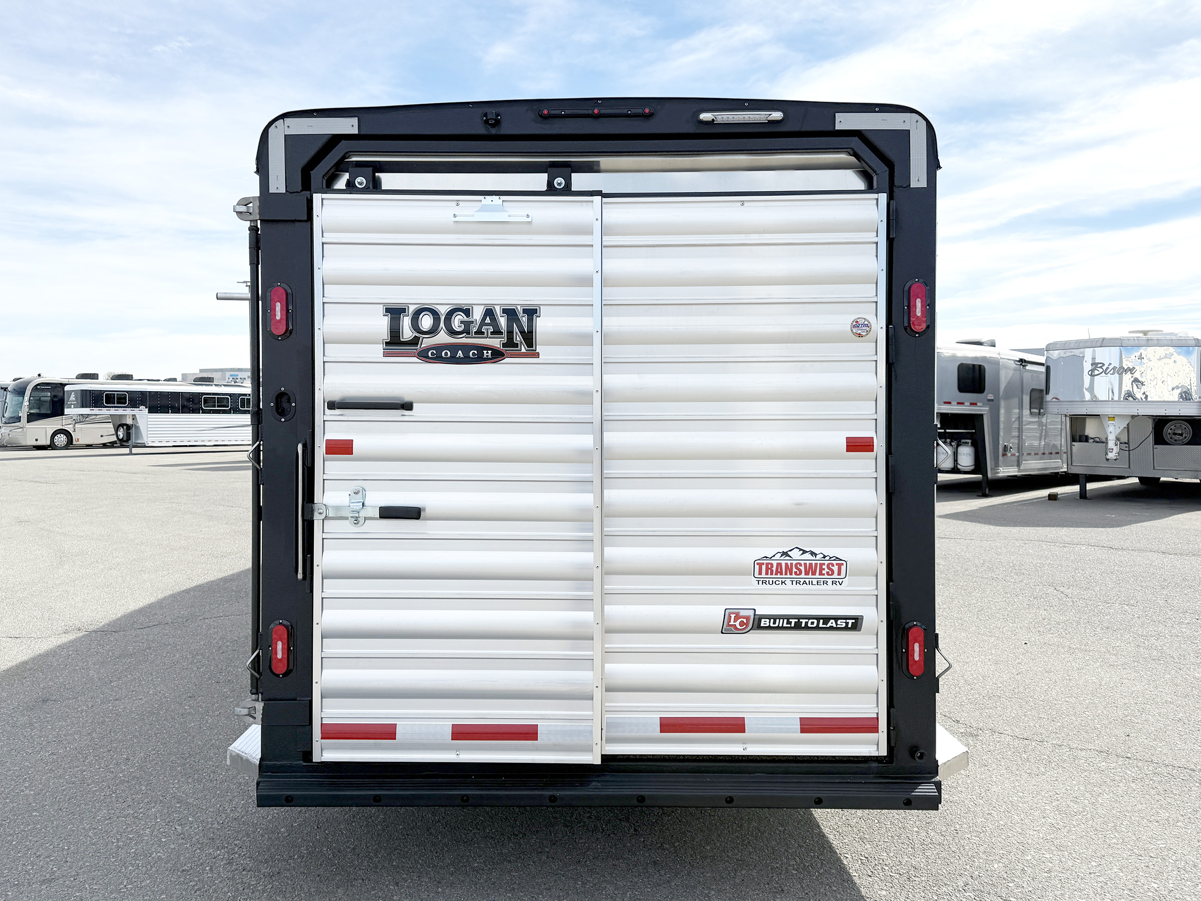 Trailer Photo 10