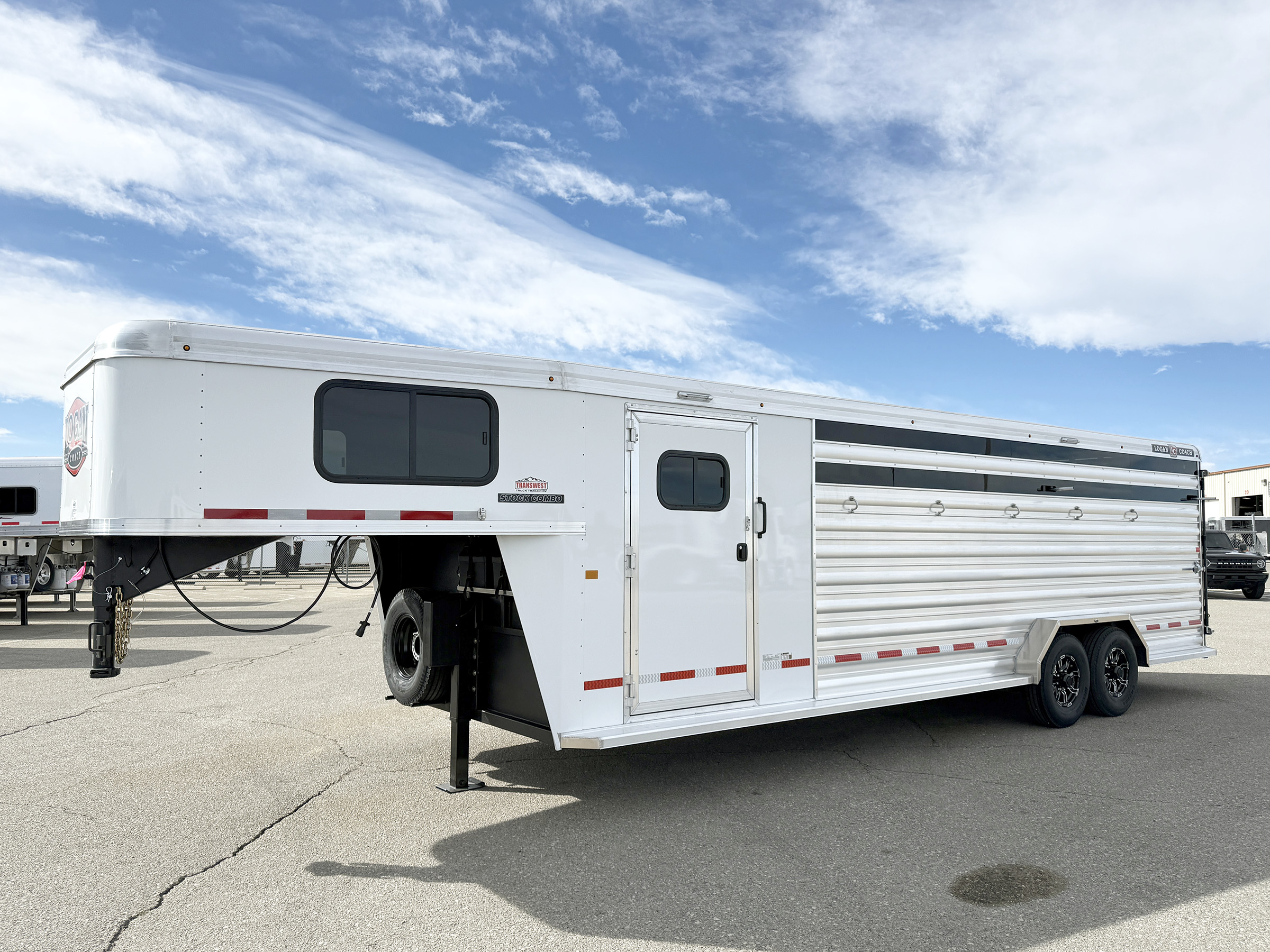 Trailer Photo 17
