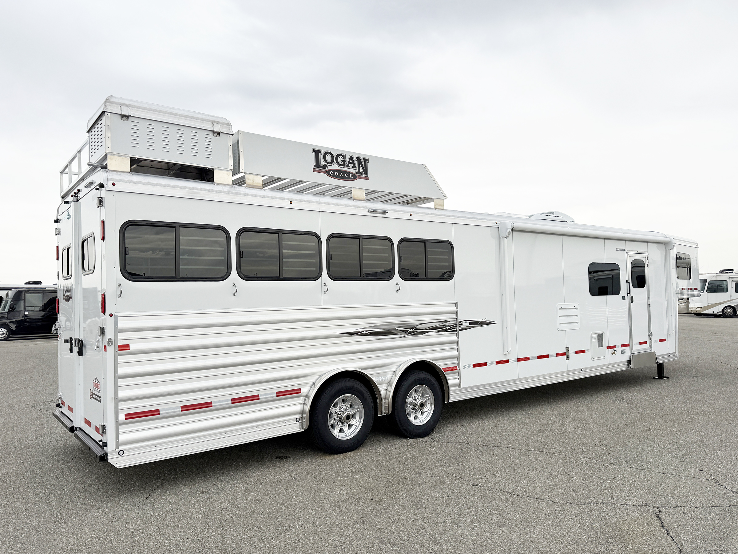 Trailer Photo 14