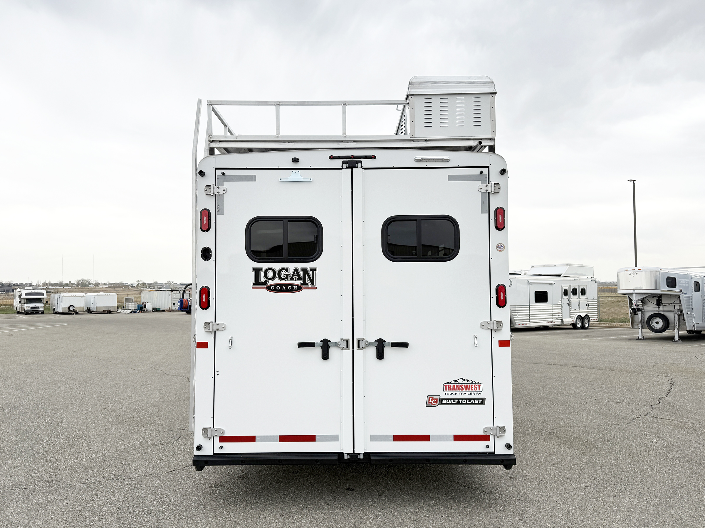 Trailer Photo 15