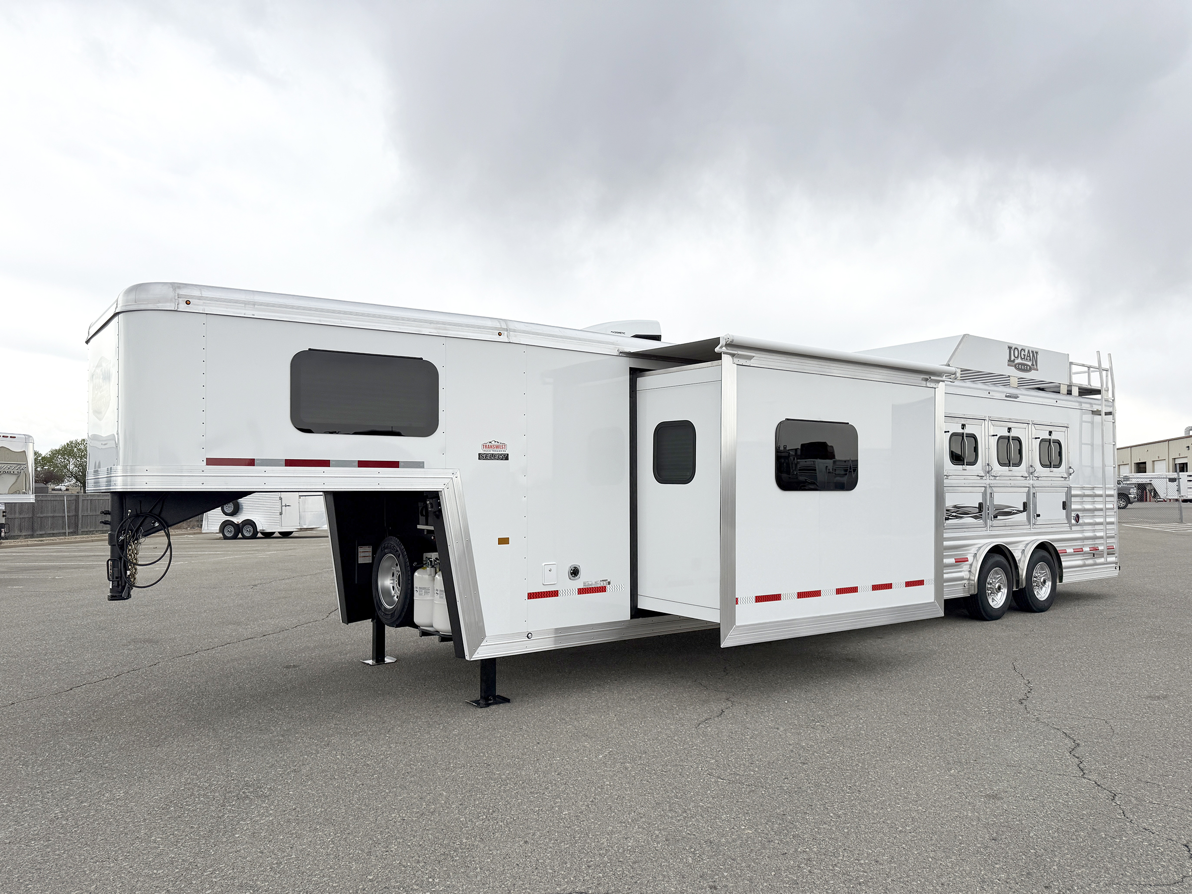 Trailer Photo 24