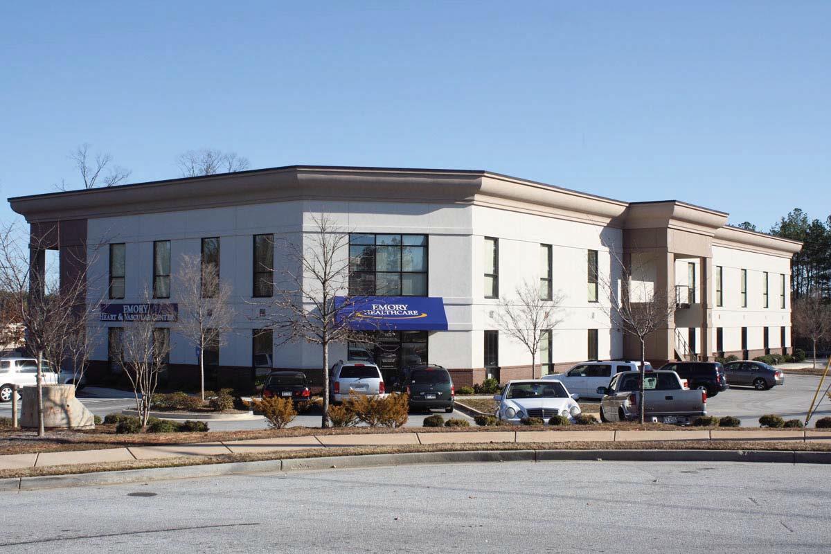 Transwestern DeKalb Professional Center 5461 Hillandale Dr