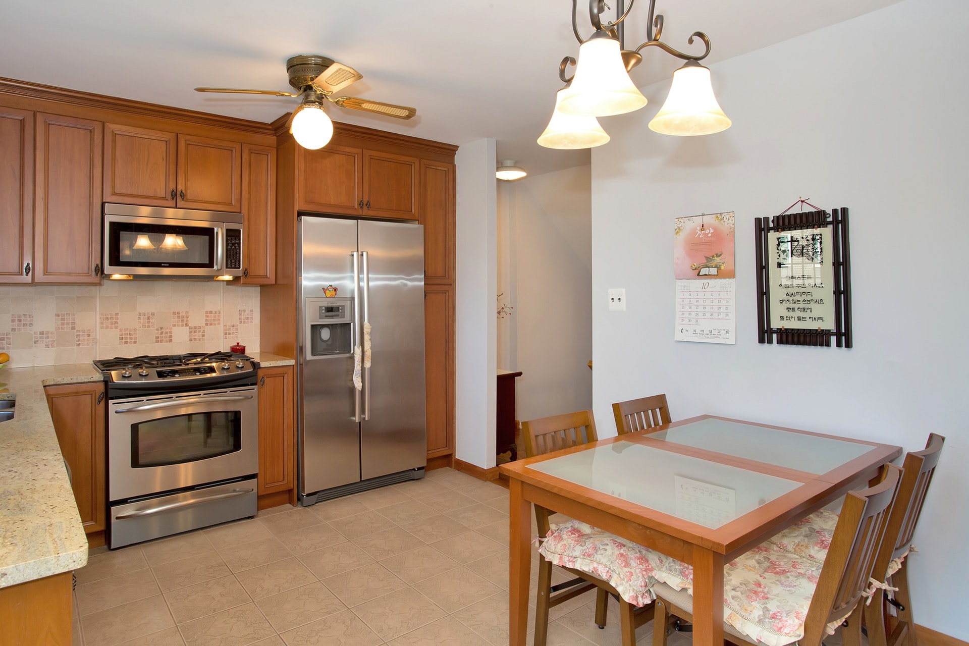 Renovated 4-Bd. Triplex Townhouse w/ Deck & Garden