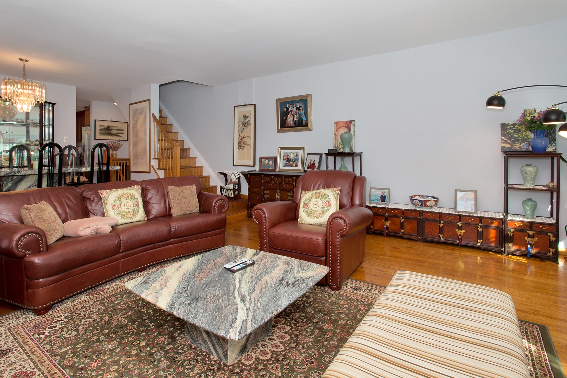 Renovated 4-Bd. Triplex Townhouse w/ Deck & Garden