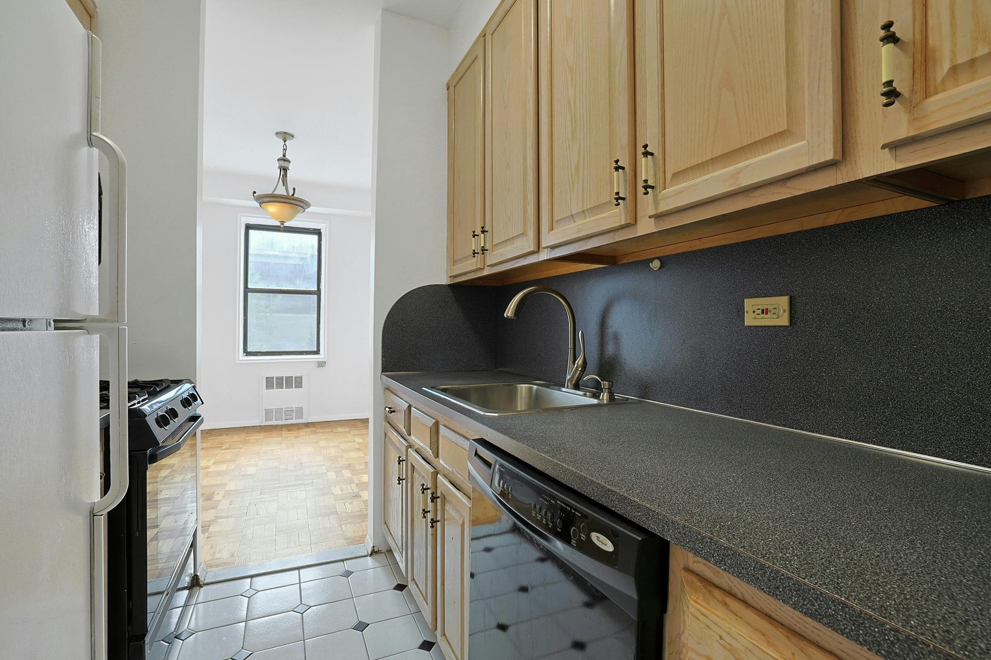 Lobby-Level Junior-4 (Convertible to 2-Bd.) Co-op with Doormen & Parking Availability
