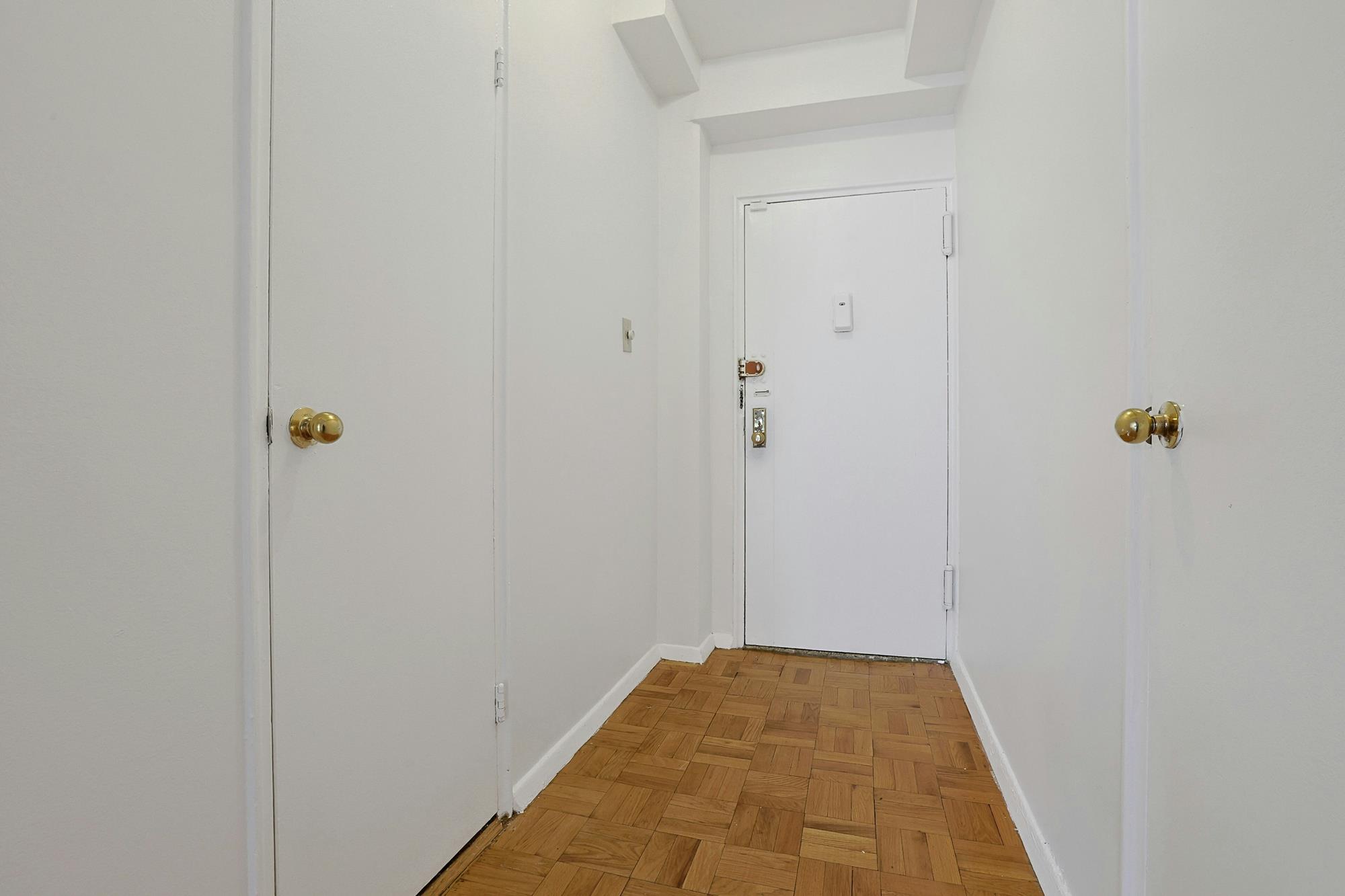 Lobby-Level Junior-4 (Convertible to 2-Bd.) Co-op with Doormen & Parking Availability
