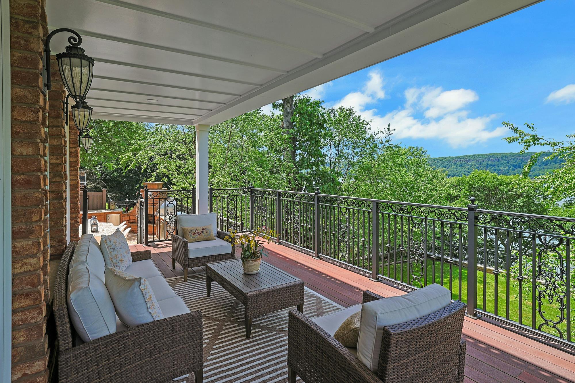 Spectacular Hudson River Views: Spacious & Modernized 4-Bd. Brick House with Decks, Patio, Outdoor Kitchen & Home Theater on Private Cul-de-Sac