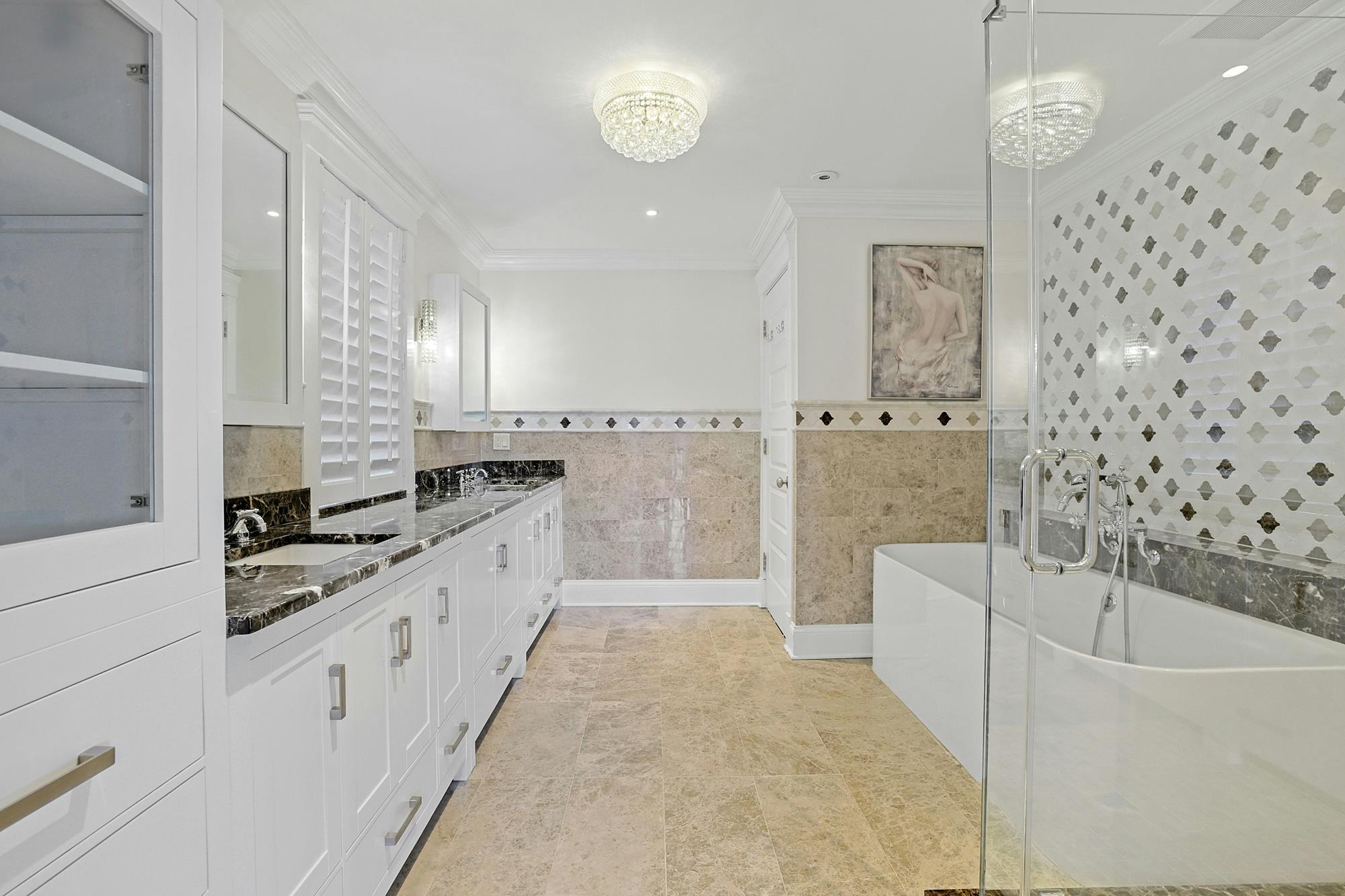 Spectacular Hudson River Views: Spacious & Modernized 4-Bd. Brick House with Decks, Patio, Outdoor Kitchen & Home Theater on Private Cul-de-Sac