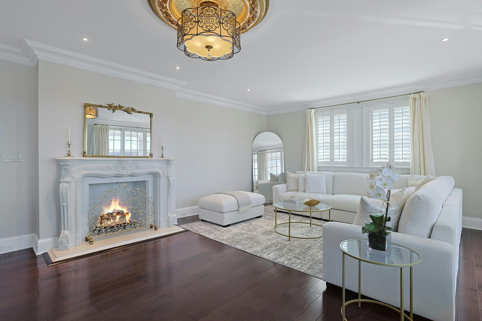 Spectacular Hudson River Views: Spacious & Modernized 4-Bd. Brick House with Decks, Patio, Outdoor Kitchen & Home Theater on Private Cul-de-Sac