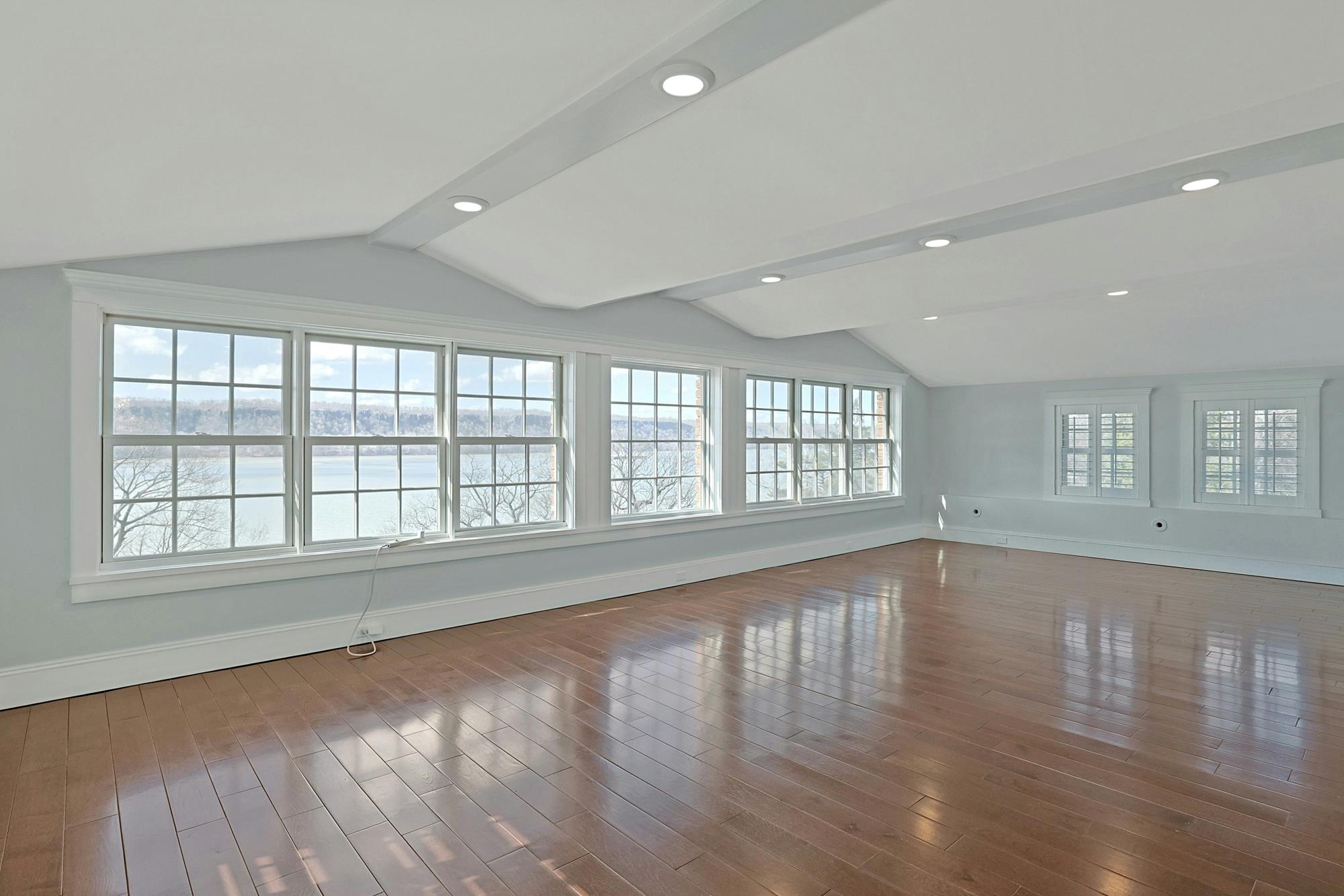 Spectacular Hudson River Views: Spacious & Modernized 4-Bd. Brick House with Decks, Patio, Outdoor Kitchen & Home Theater on Private Cul-de-Sac