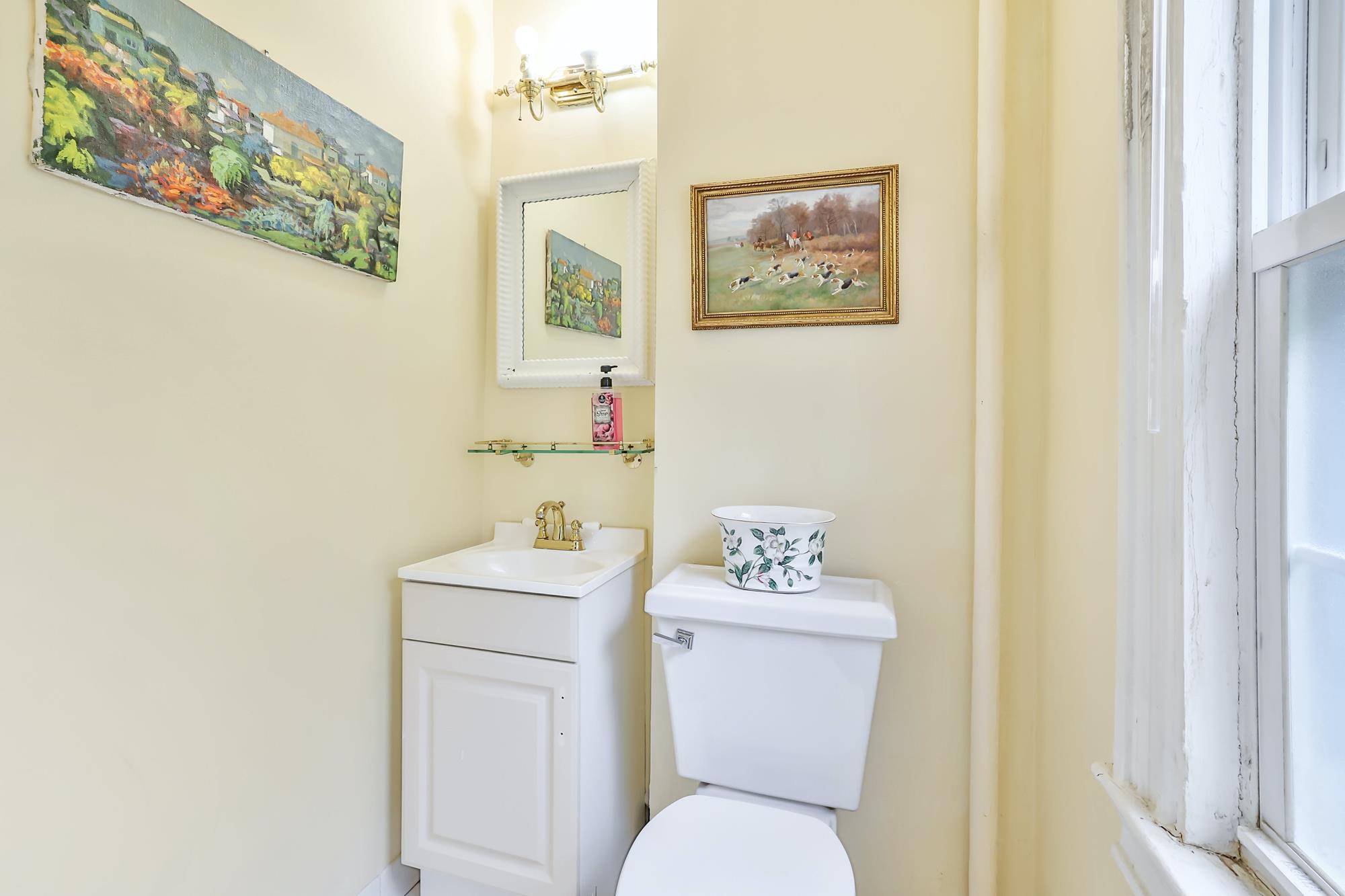 4-Bd. Dutch Center-Hall Colonial with Landscaped Garden & Wraparound Patio on Leafy Cul-de-Sac