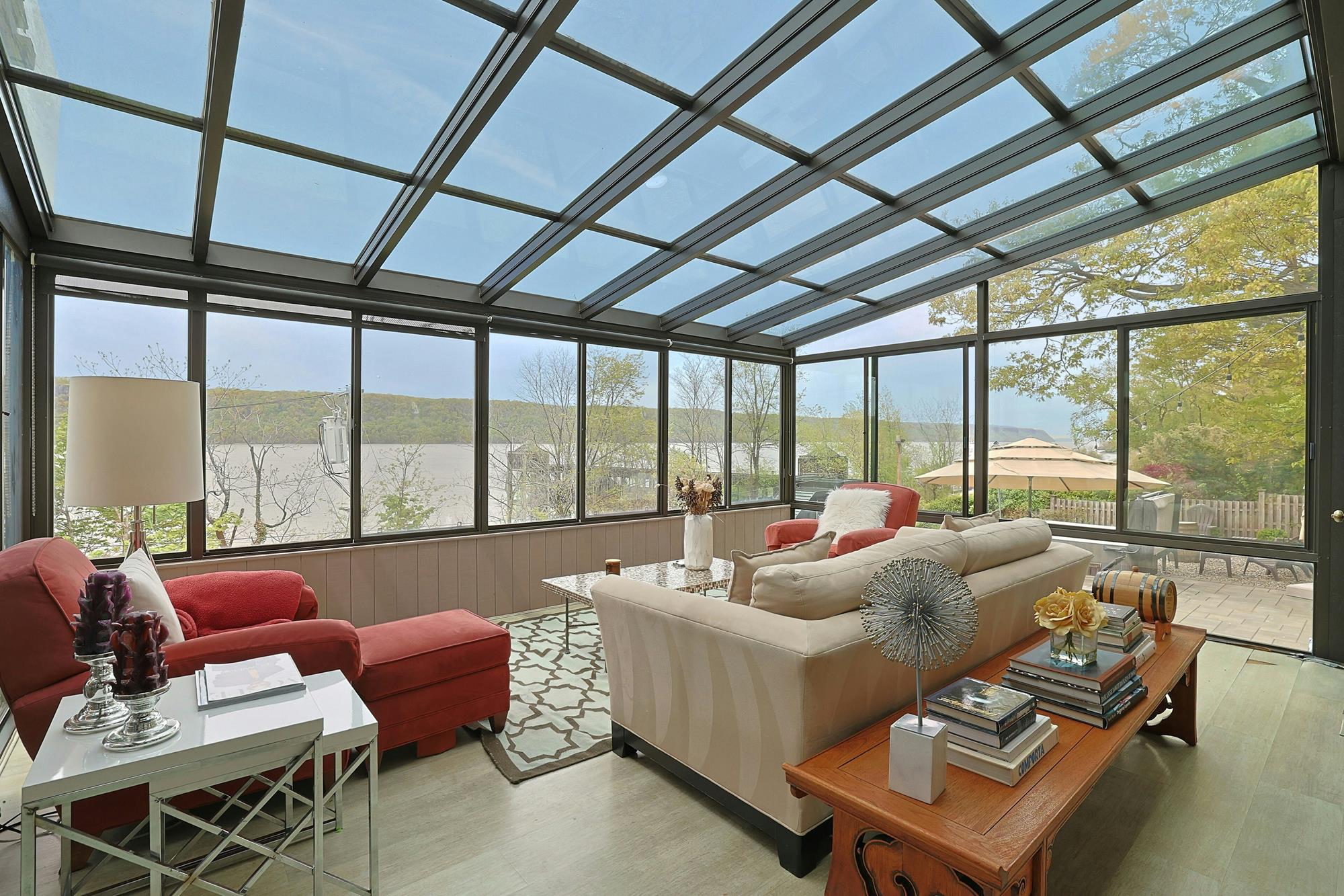 Majestic Hudson River Views: Modern & Spacious 5-Bd. House with Solarium, Dining Patio & Level, Grassy Yards