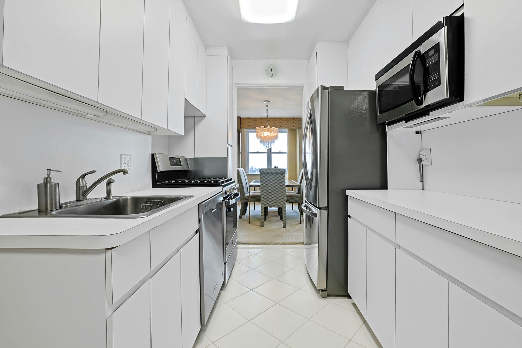 Spacious & Bright 2-Bd. (Convertible 3-Bd.), 2-Bath Co-op with Balcony & 24-hr. Doormen