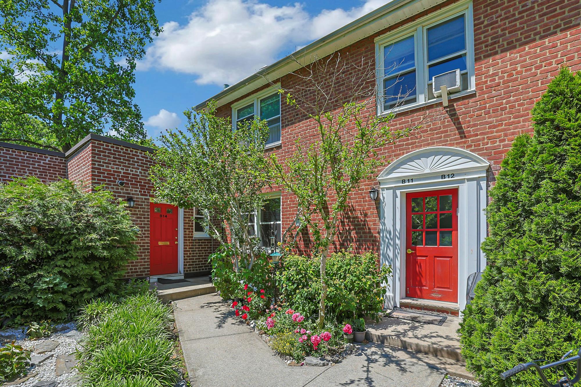 Spacious 4-Bd. Double Apartment with Glass Solarium & Large Private Roof Terrace + In-Unit Laundry Closet