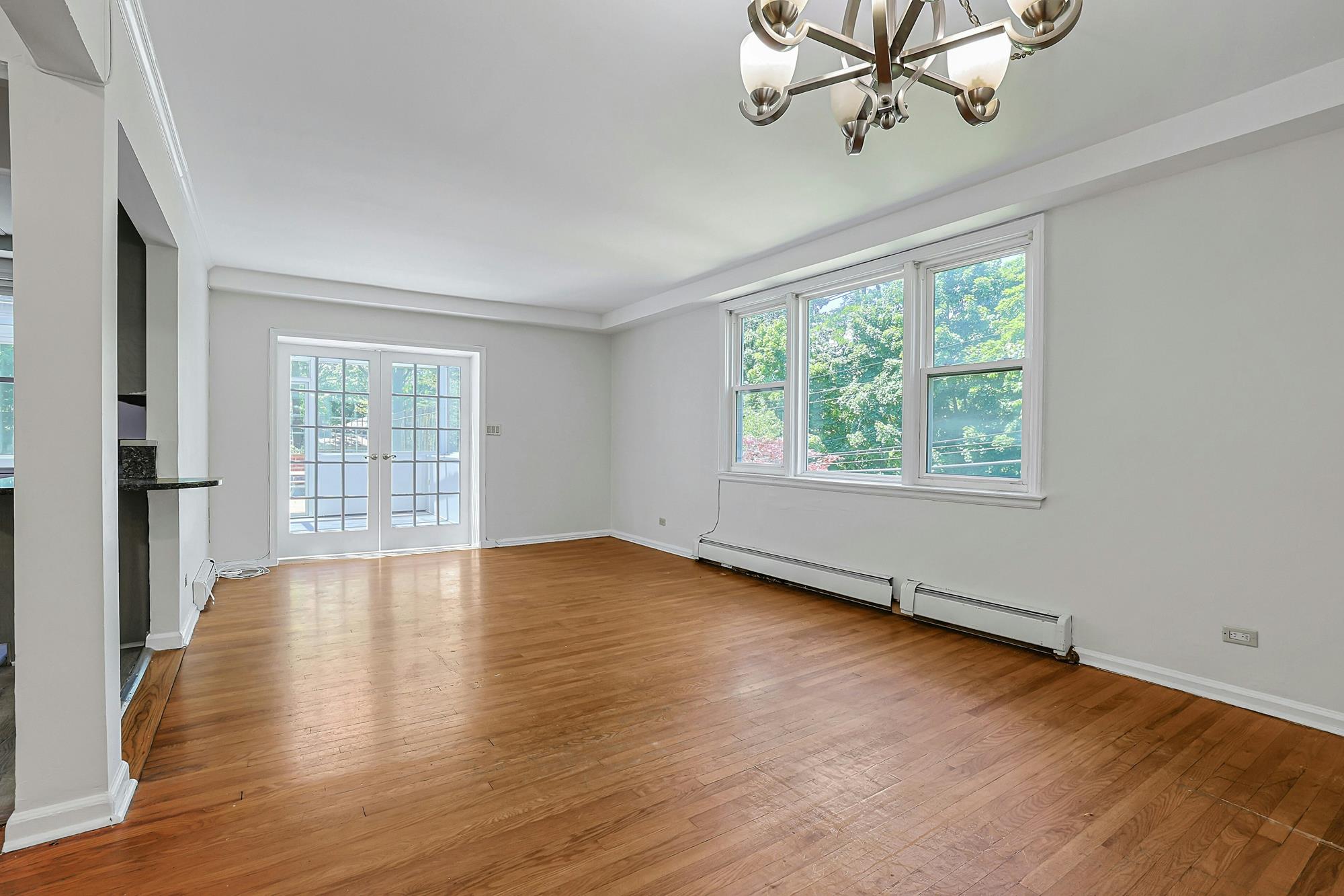 Spacious 4-Bd. Double Apartment with Glass Solarium & Large Private Roof Terrace + In-Unit Laundry Closet