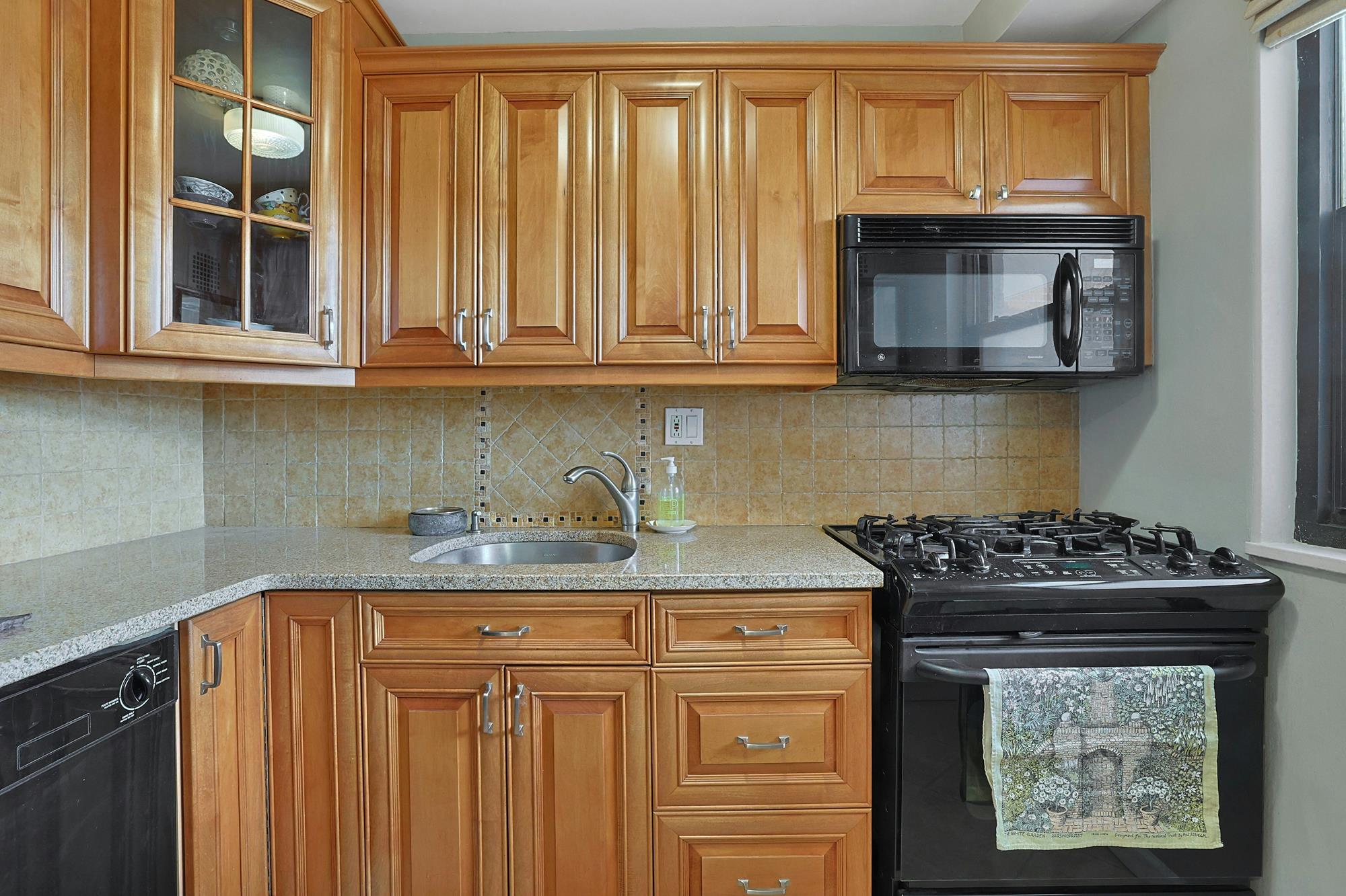 Luxury 1-Bd. Co-op with Spectacular River View, Sunset Balcony, Swimming Pool, Doormen & Parking Availability