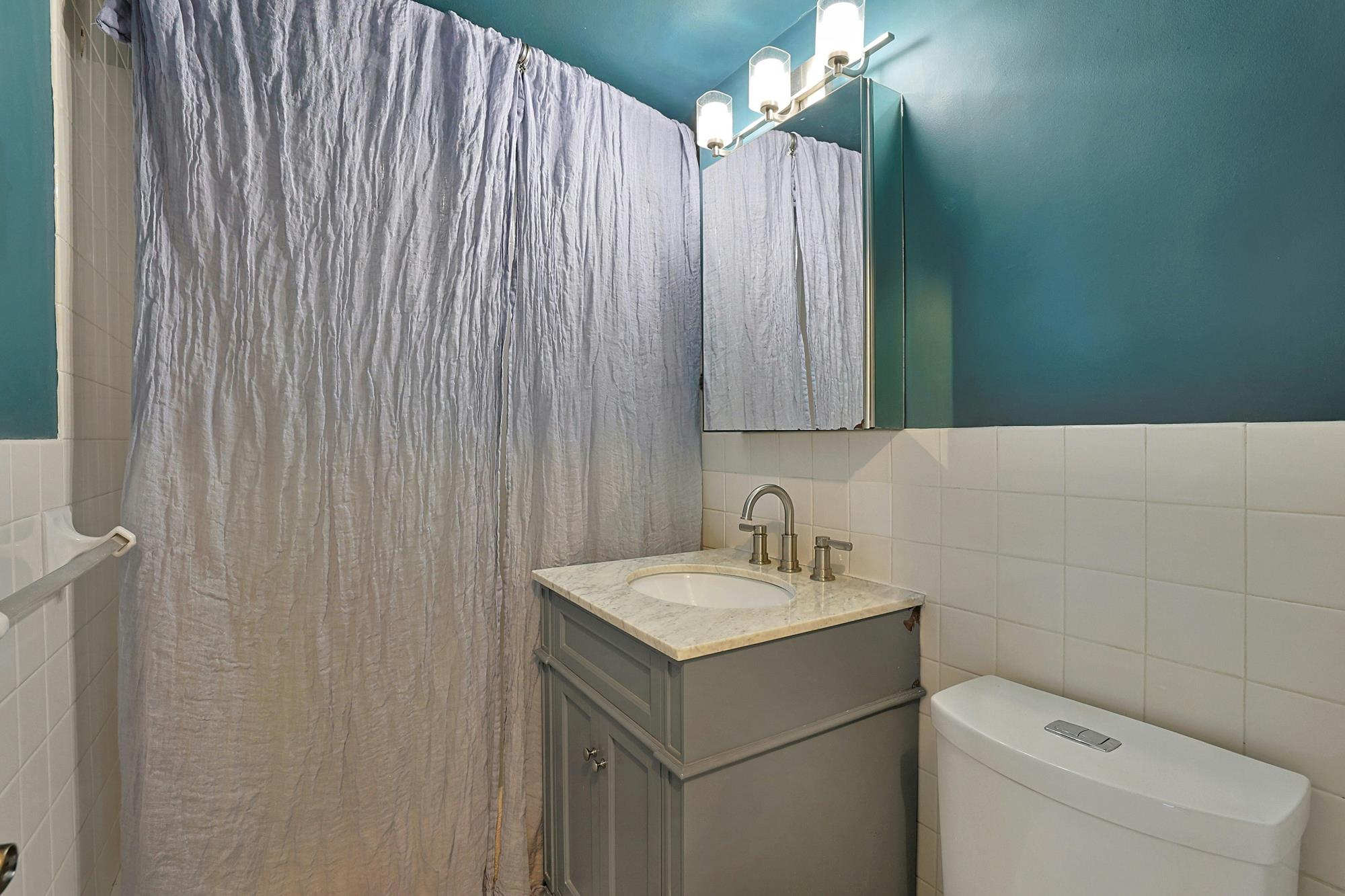 Luxury 1-Bd. Co-op with Spectacular River View, Sunset Balcony, Swimming Pool, Doormen & Parking Availability