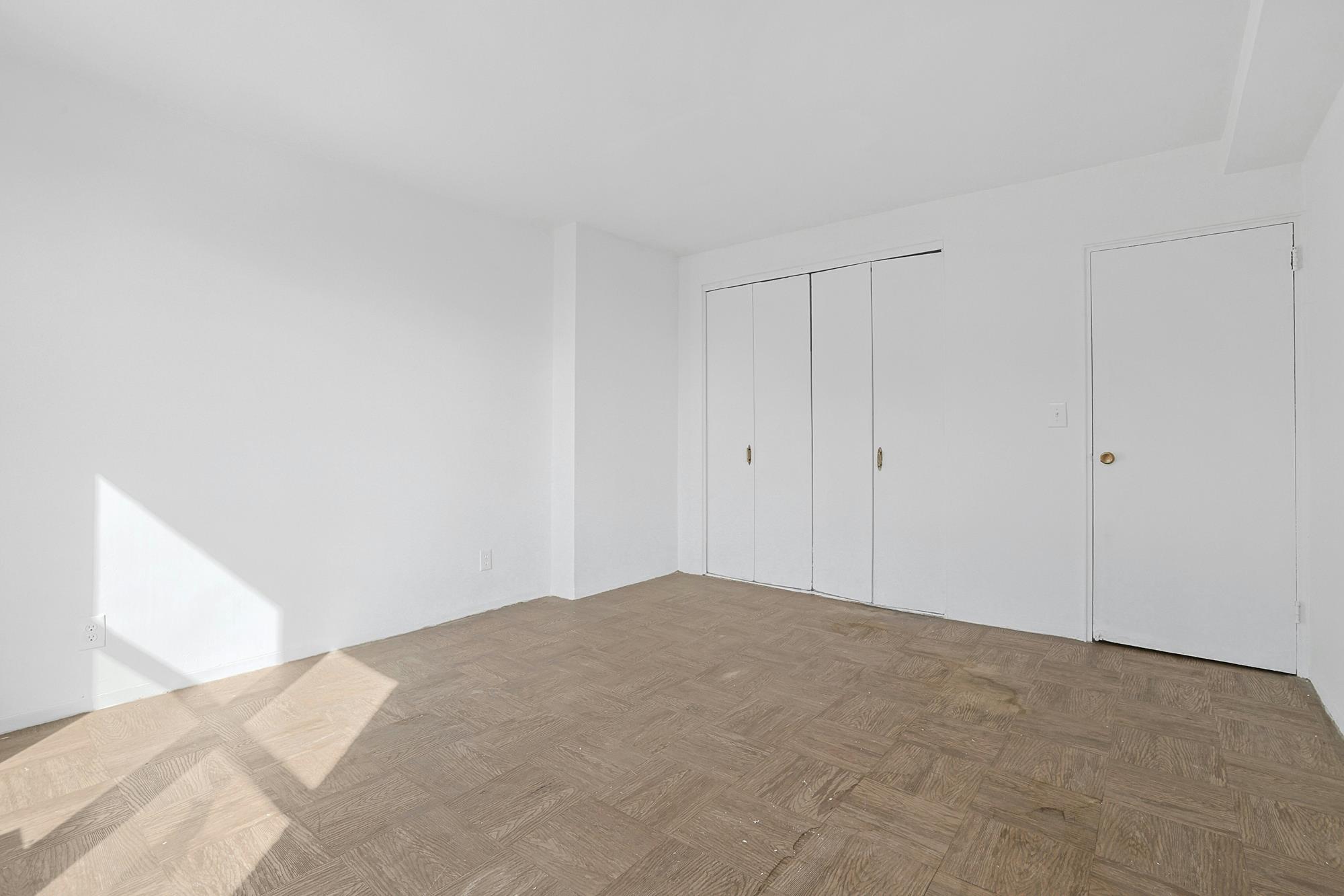 Luxury 1-Bd. Co-op with Spectacular River View, Sunset Balcony, Swimming Pool, Doormen & Parking Availability