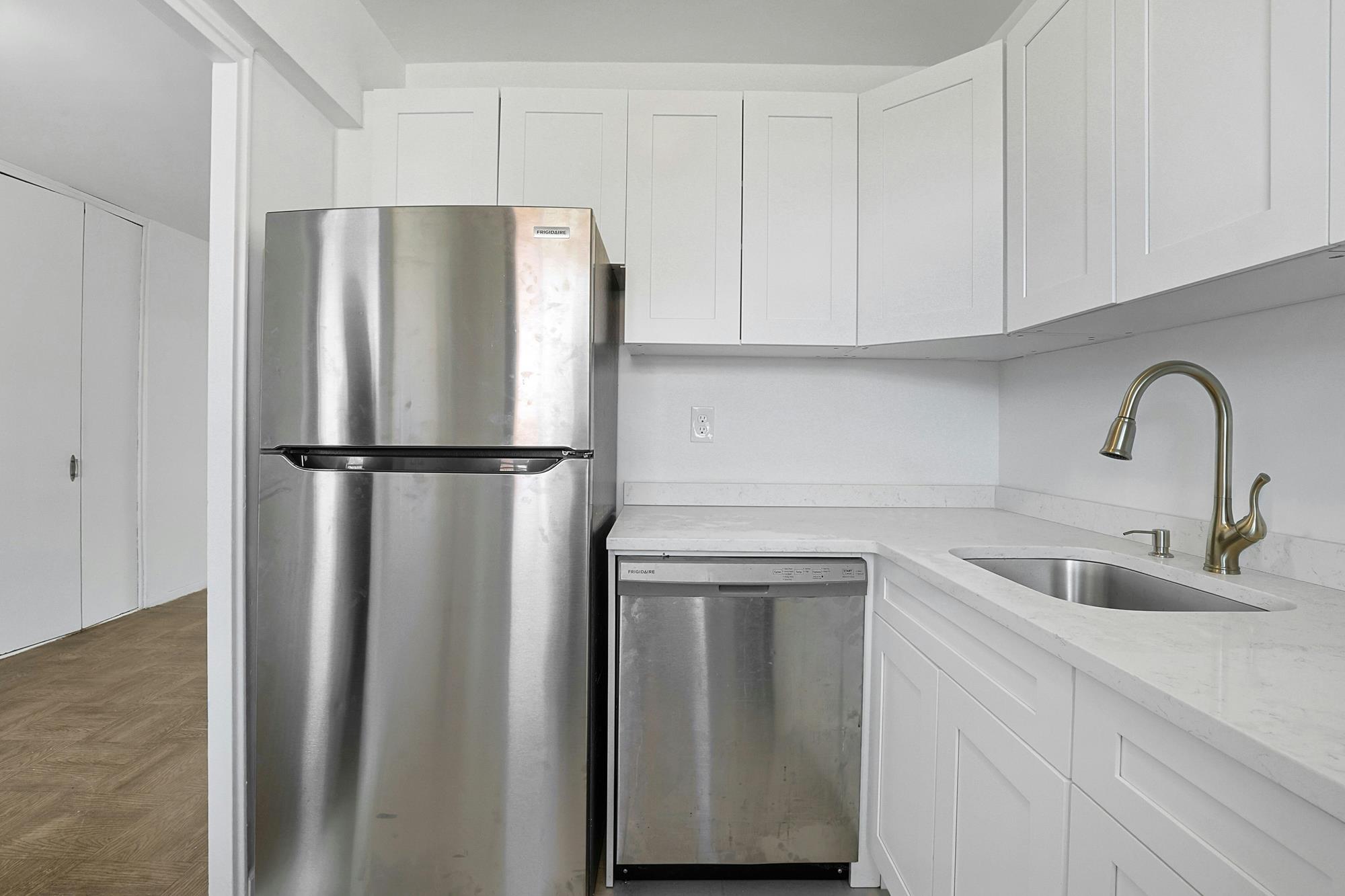 Luxury 1-Bd. Co-op with Spectacular River View, Sunset Balcony, Swimming Pool, Doormen & Parking Availability