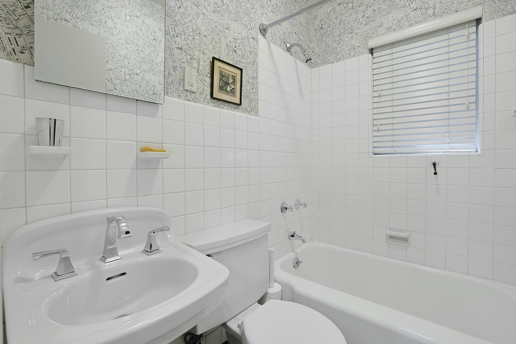 5-Bd. Contemporary-Style House on Three Quarters of an Acre with Patio, Pond & Grassy Grounds on a Secluded Cul-de-Sac