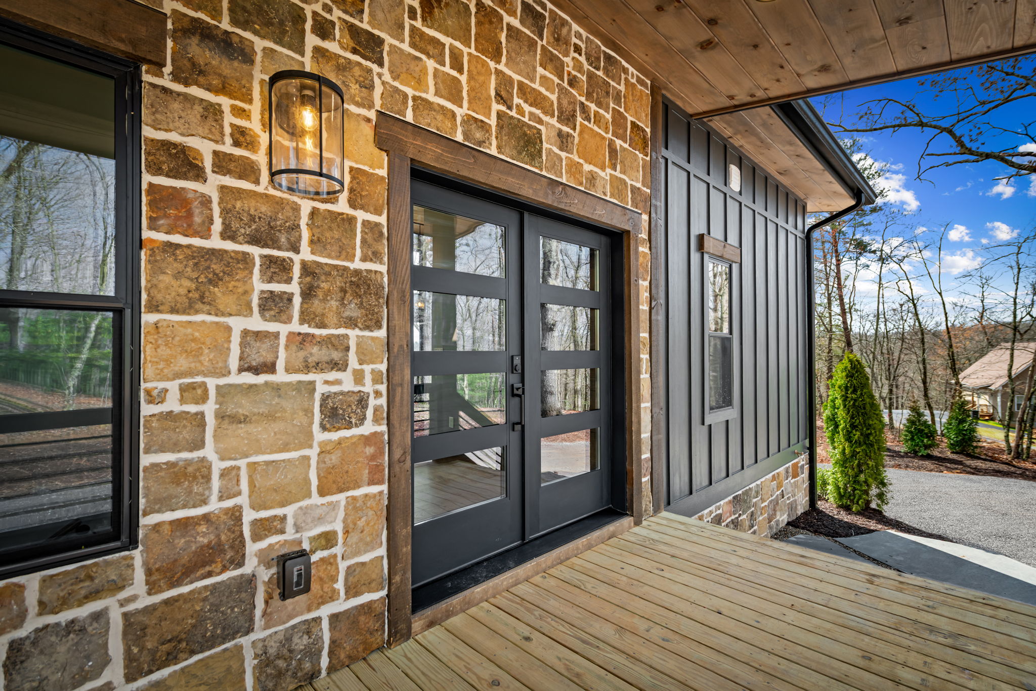 195 Wolf Creek Mountain Road custom home detail 13