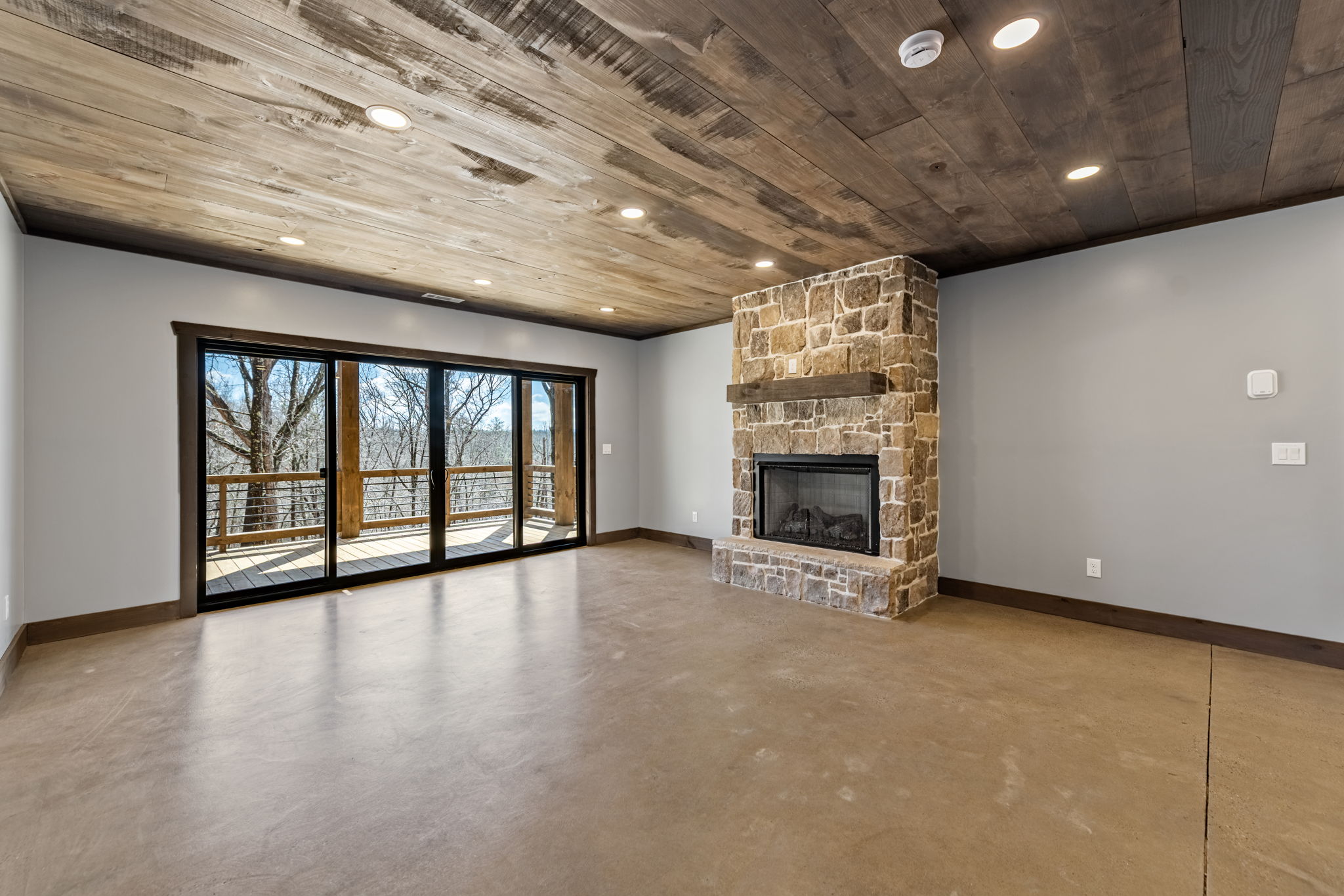 195 Wolf Creek Mountain Road custom home detail 35