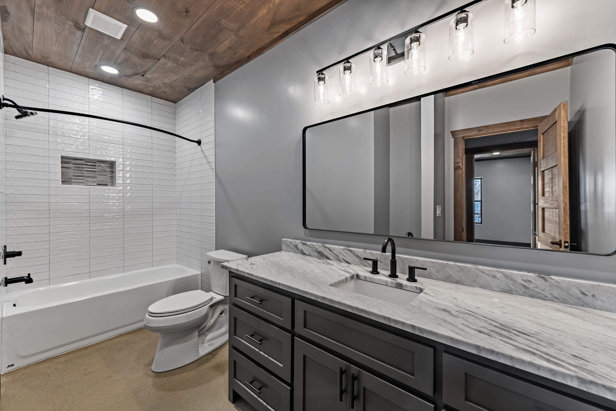 195 Wolf Creek Mountain Road custom home detail 36