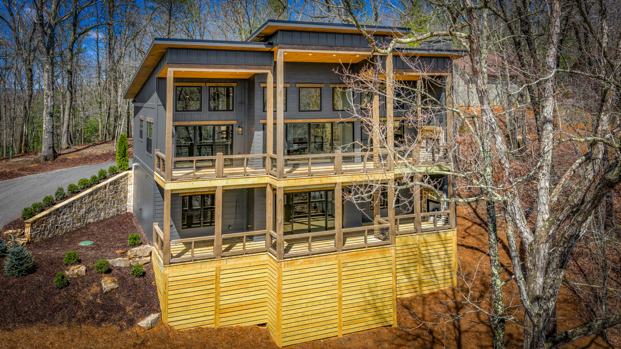 195 Wolf Creek Mountain Road custom home detail 9
