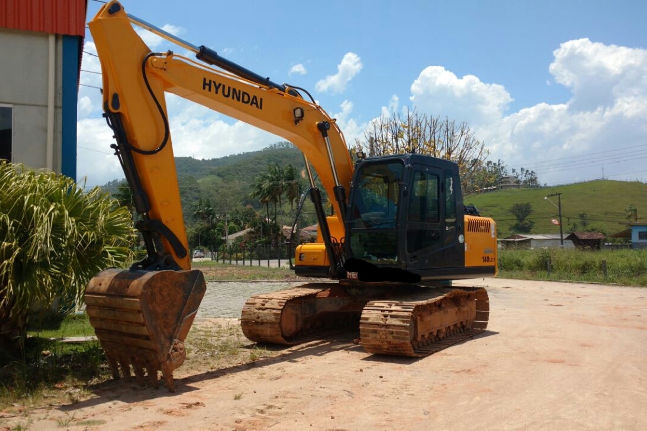 Hyundai c1400 185