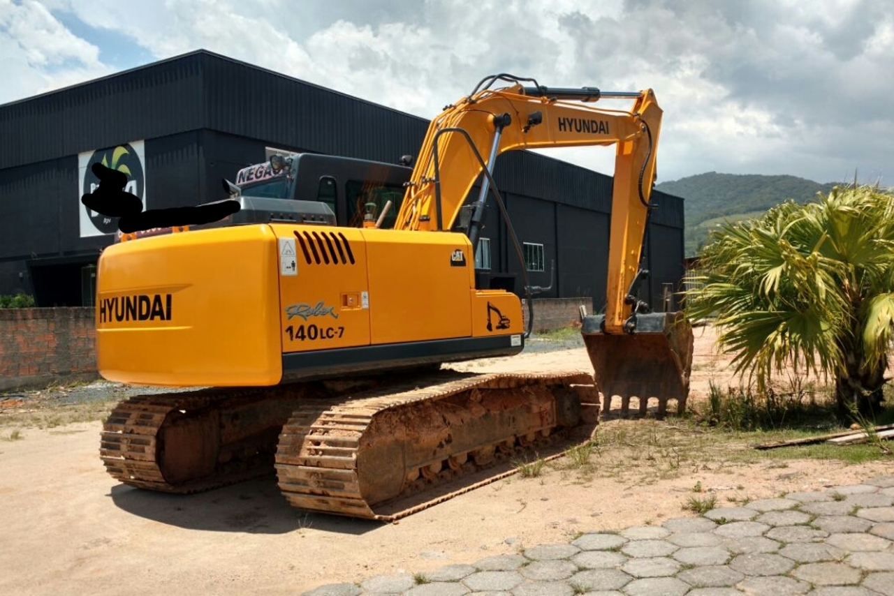 Hyundai c1400 185
