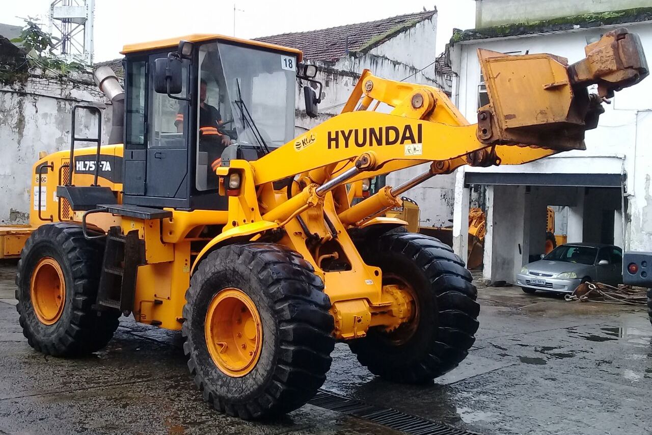 Hyundai 757 7