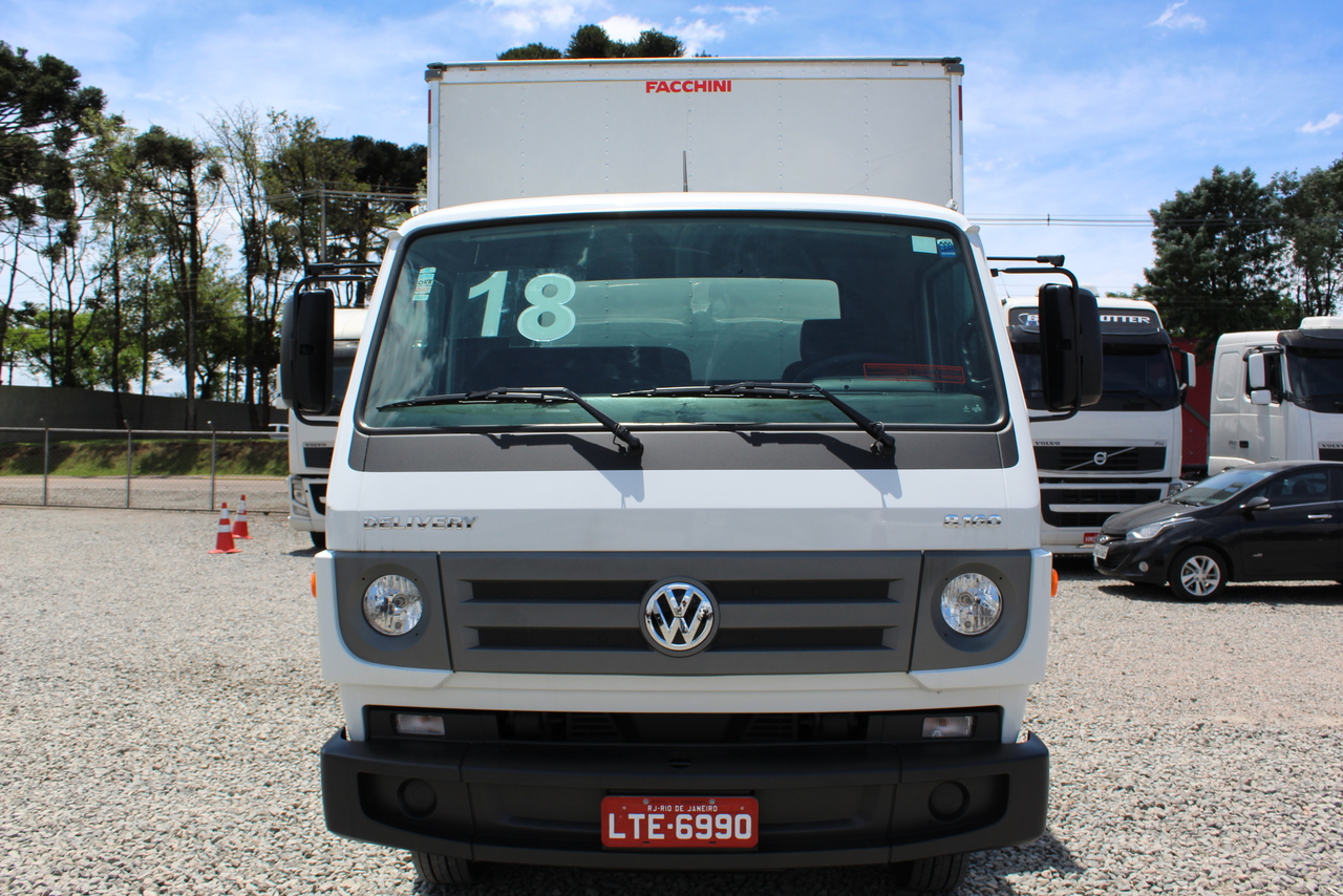 Volkswagen 8 местный