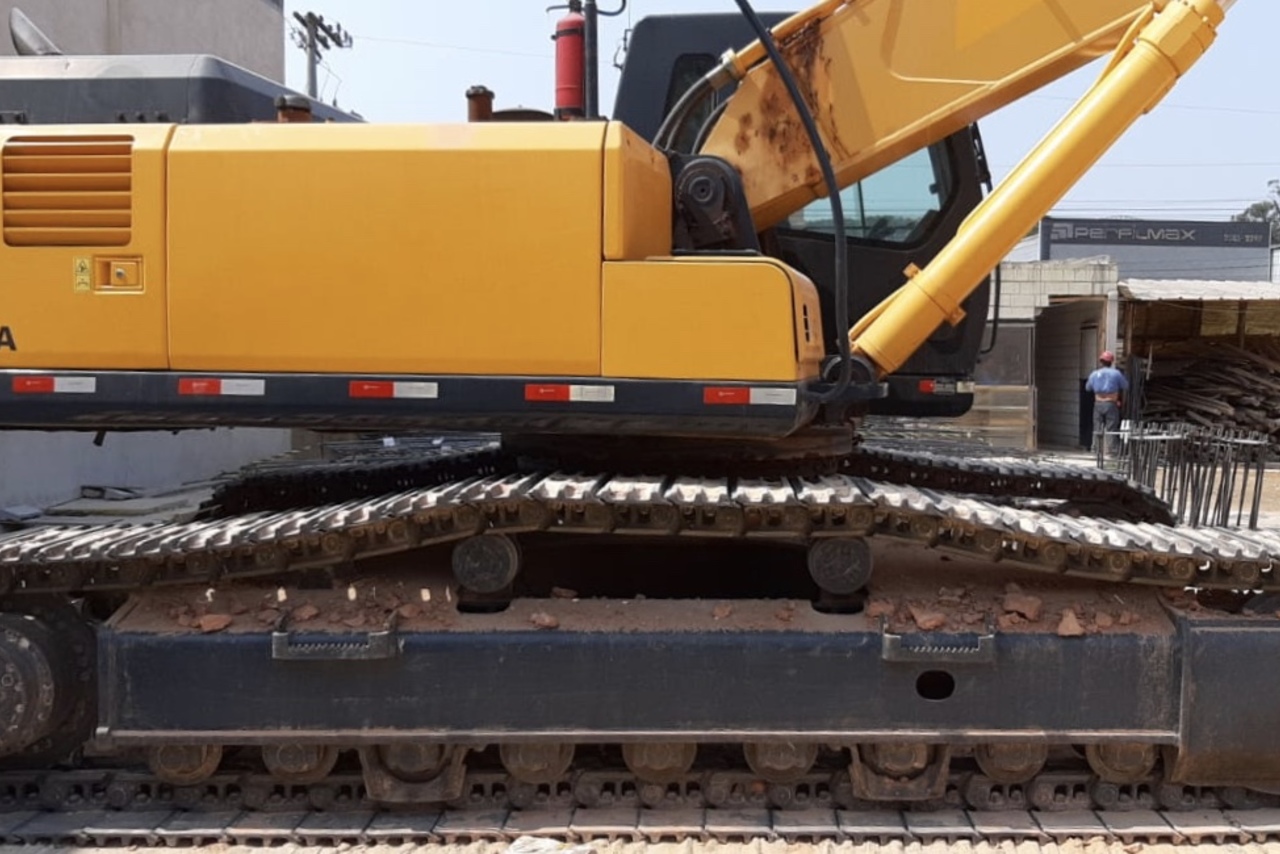 Hyundai r360 экскаватор