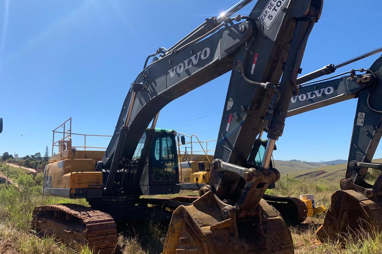 Экскаватор volvo ec380dl