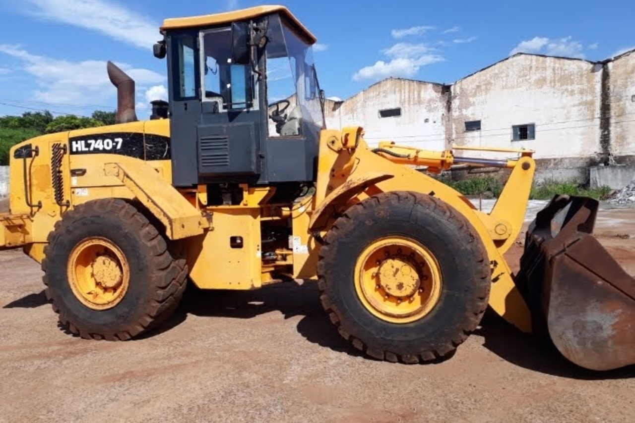 Hyundai hl740 7