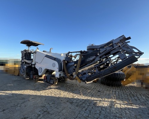 Wirtgen W100F - 08/08