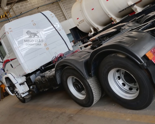 Mercedes Benz MB1635