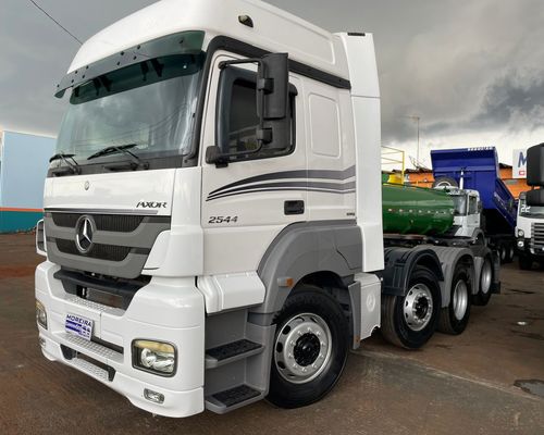 Mercedes Benz MB2544