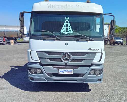 Mercedes Benz MB2426
