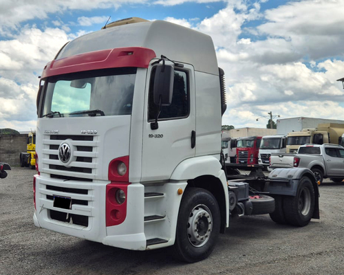Volkswagen 19-320 Titan