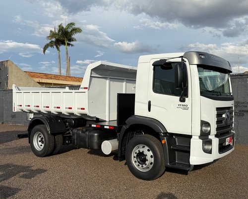 Volkswagen 13-190 E Constellation - 21/22