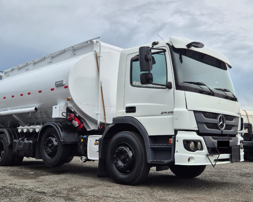 Mercedes Benz MB2426 - 13/13