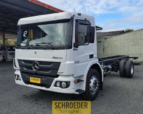 Mercedes Benz MB1719