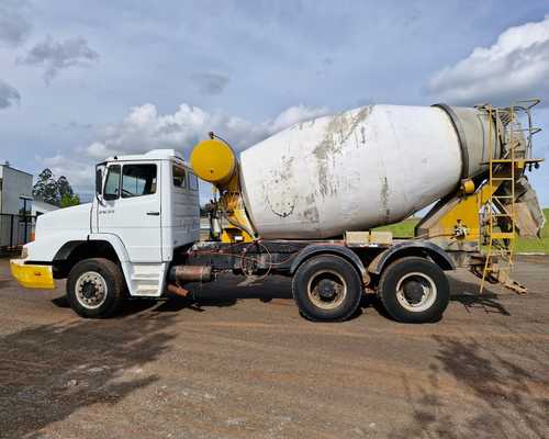 Mercedes Benz MB2635 - 97/97