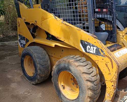 Caterpillar 242B3 - 13/13