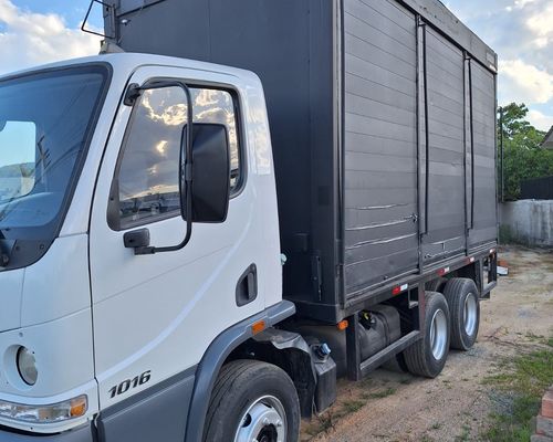 Mercedes Benz MB1016 Accelo